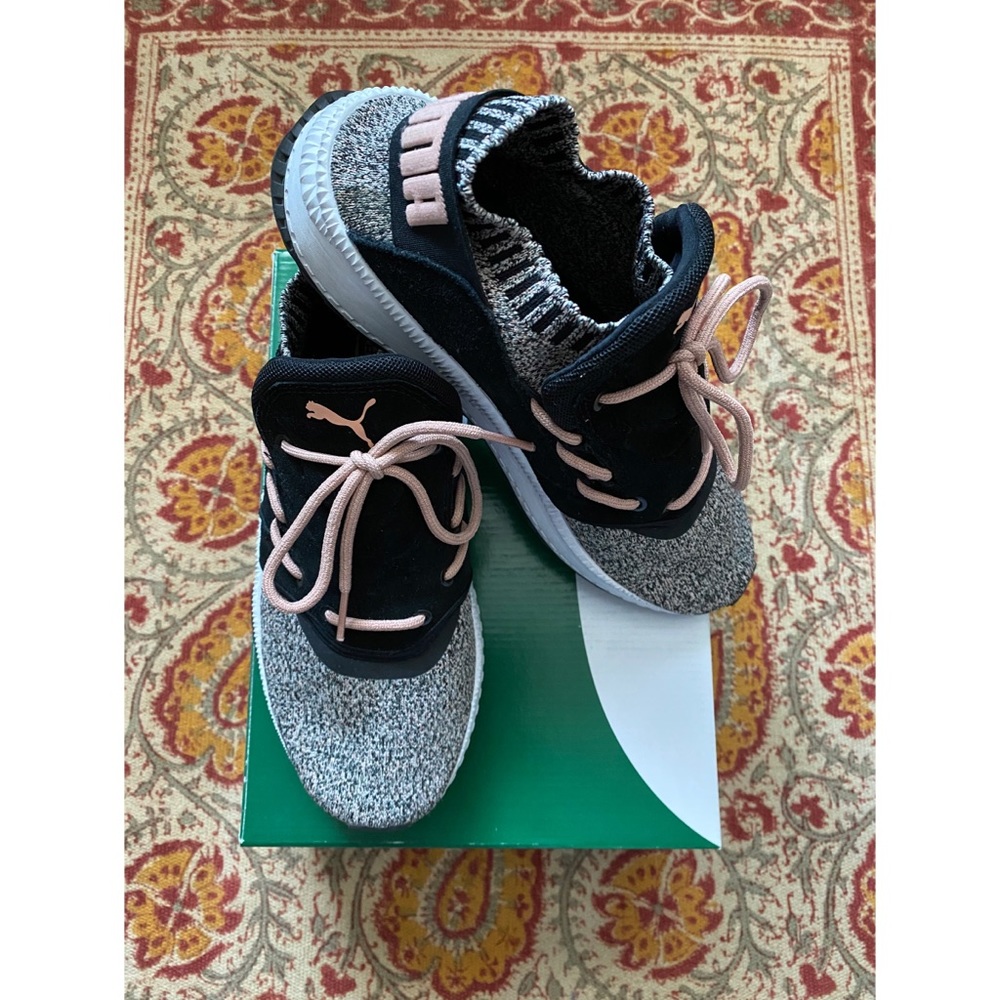 Women’s Sz 8.5 Puma TSUGI Shinsei evoKnit with Box